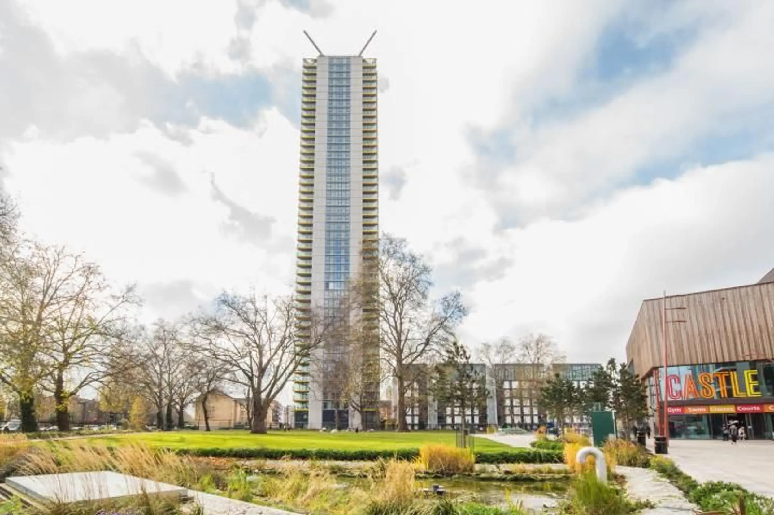 Uncle Elephant & Castle